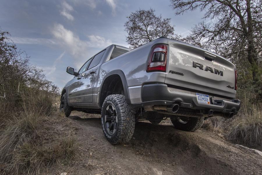  Dodge Ram 1500 Rebel Crew Cab (DT) 2018 года  (фото 29 из 48)